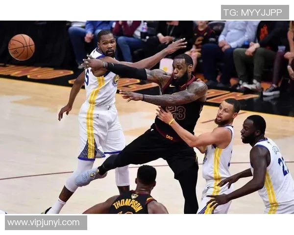 喀山鲁宾与格罗兹的精彩对决分析及赛季表现评估